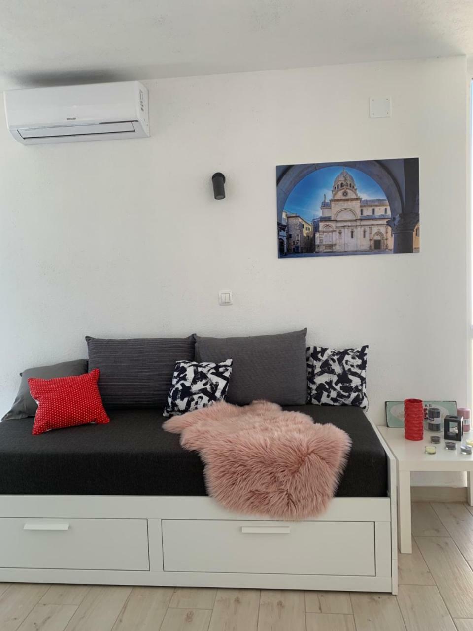 Modern Apartments Day Šibenik Eksteriør billede