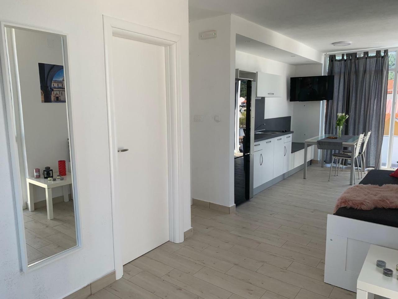Modern Apartments Day Šibenik Eksteriør billede